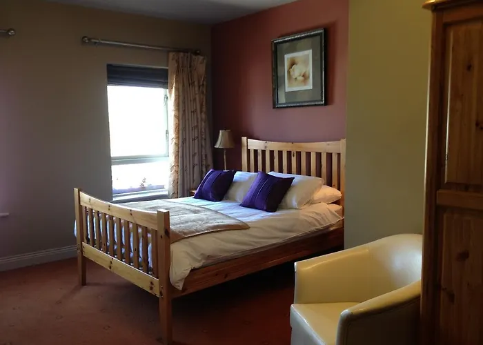 فندق Kerry Coast Hotel 3*