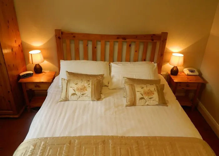 Kerry Coast Hotel فندق